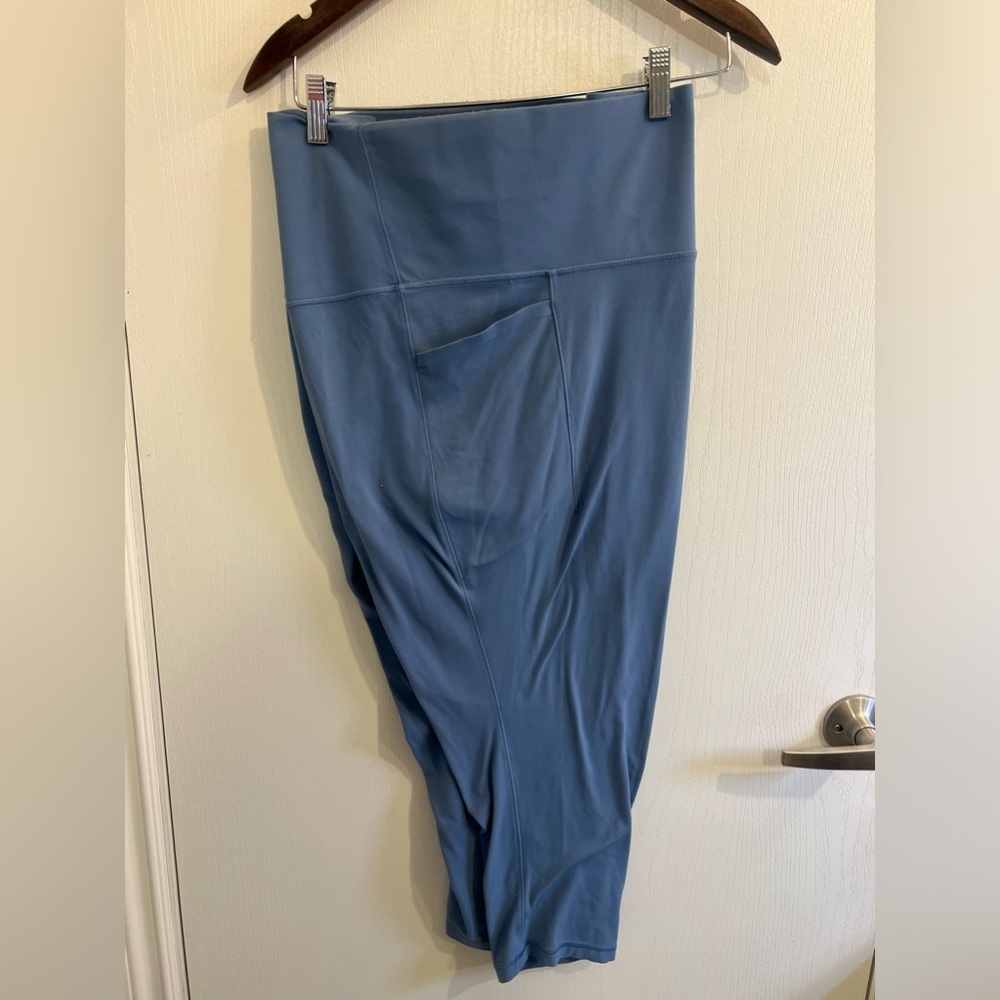 Athleta - Picture 2 of 5